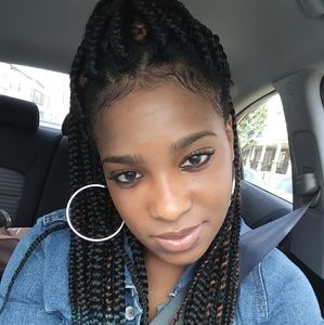 Meet your Posher, Briana